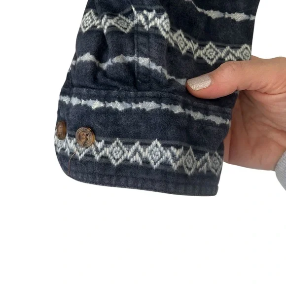 Woolrich blue flannel fishing lure print button down shirt Men’s M - Picture 9 of 14